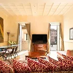 Farnese Designer Loft By Romeloft