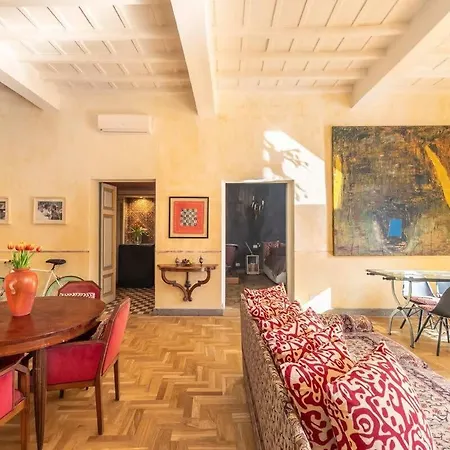 Διαμέρισμα Farnese Designer Loft By Romeloft *